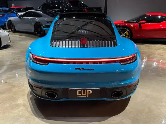PORSCHE-911-2020