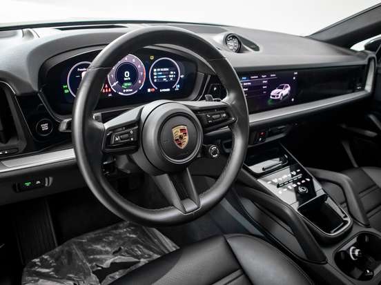 PORSCHE-CAYENNE-2024