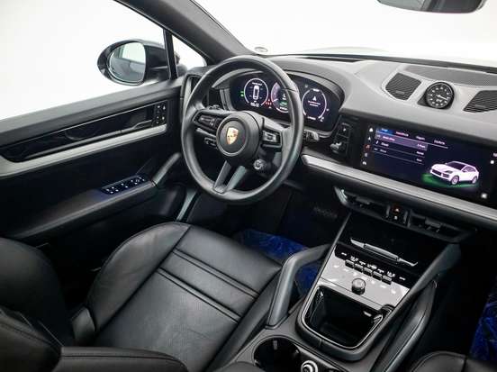 PORSCHE-CAYENNE-2024