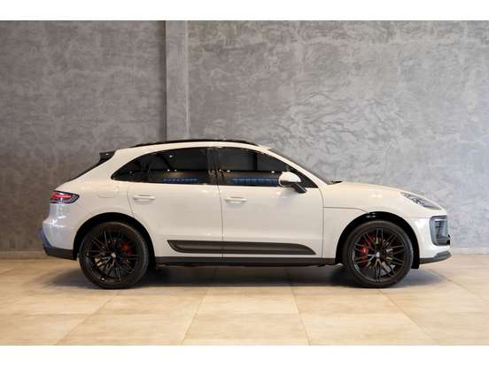PORSCHE-MACAN-2022