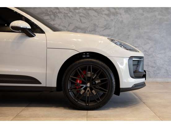 PORSCHE-MACAN-2022