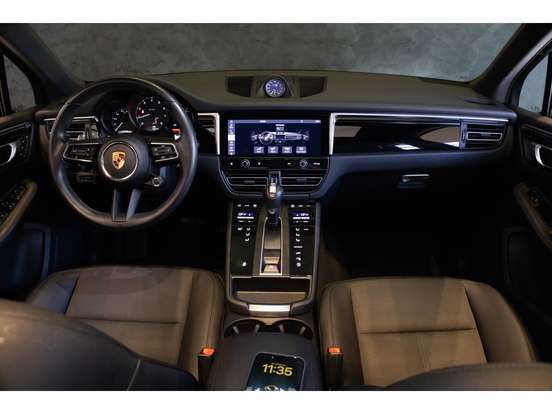PORSCHE-MACAN-2022
