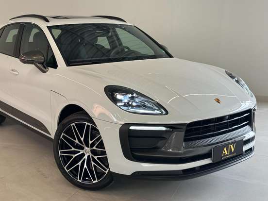 PORSCHE-MACAN-2026