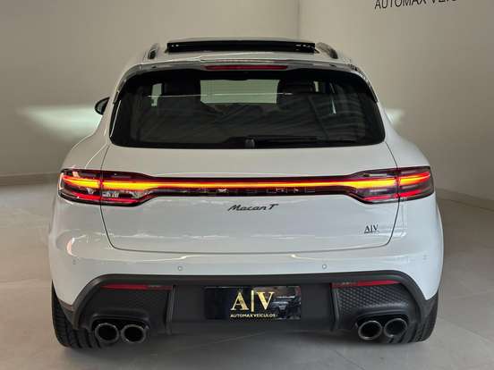 PORSCHE-MACAN-2026