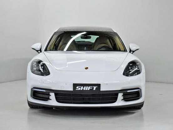 PORSCHE-PANAMERA-2020