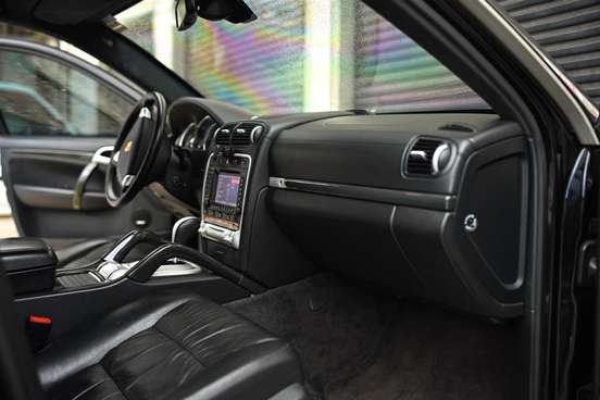 PORSCHE-CAYENNE-2008