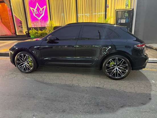 PORSCHE-MACAN-2025
