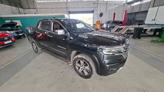 RAM RAMPAGE 2.0 TURBO DIESEL LARAMIE 4X4 AUTOMÁTICO