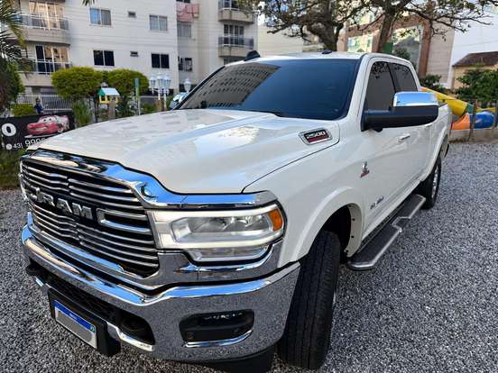 RAM-2500-6.7 I6 TURBO DIESEL LARAMIE CD 4X4 AUTOMÁTICO RAM-2500-2021
