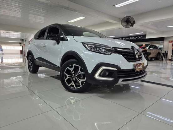 RENAULT-CAPTUR-2021