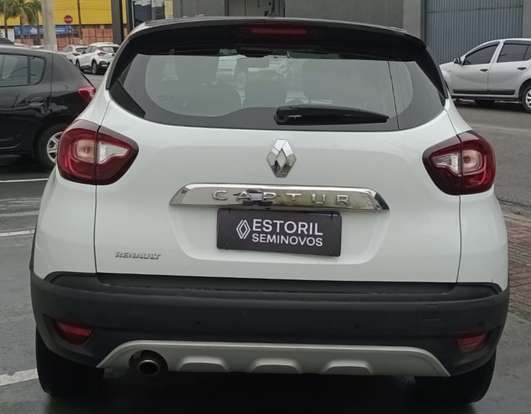 RENAULT-CAPTUR-2020
