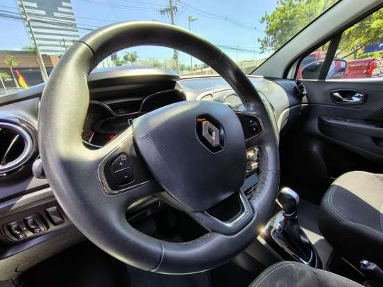 RENAULT-CAPTUR-2018