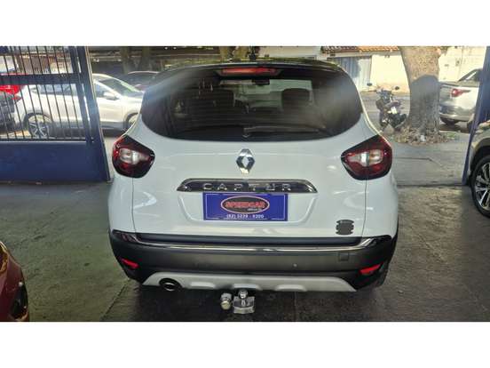 RENAULT-CAPTUR-2019