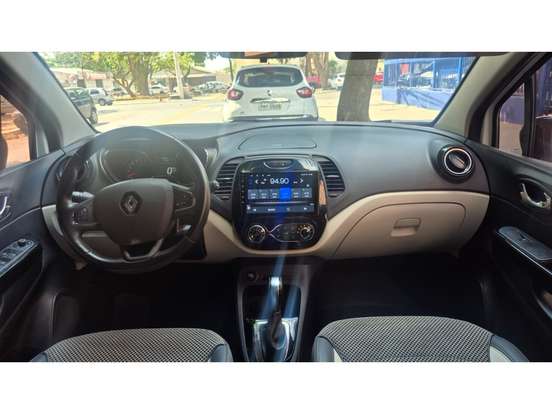 RENAULT-CAPTUR-2019