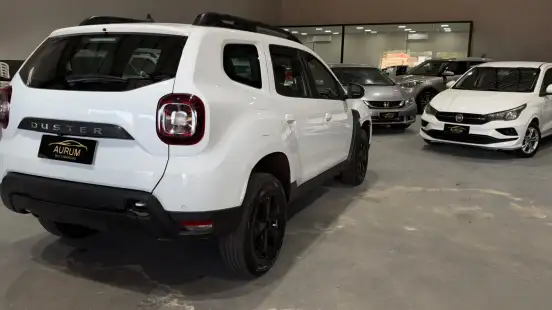 RENAULT-DUSTER-2023
