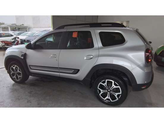 RENAULT-DUSTER-2023
