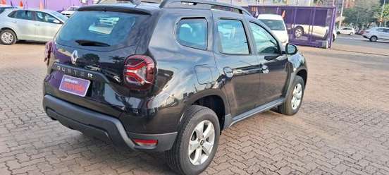 RENAULT-DUSTER-2025