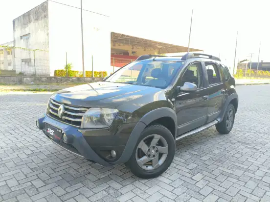 RENAULT-DUSTER-2014