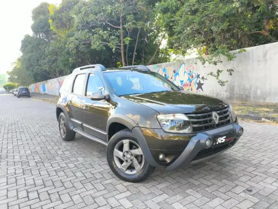 RENAULT-DUSTER-2014