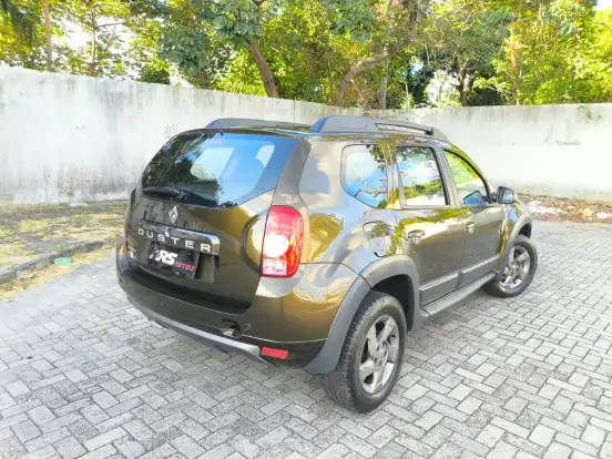 RENAULT-DUSTER-2.0 DYNAMIQUE 4X2 16V FLEX 4P AUTOMÁTICO RENAULT-DUSTER-2014