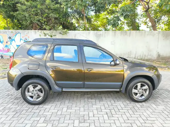 RENAULT-DUSTER-2.0 DYNAMIQUE 4X2 16V FLEX 4P AUTOMÁTICO RENAULT-DUSTER-2014