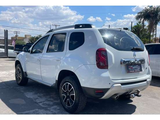 RENAULT-DUSTER-2016
