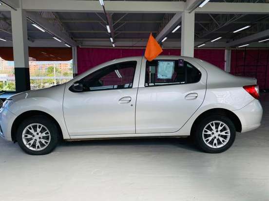 RENAULT-LOGAN-2024