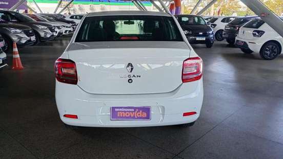 RENAULT-LOGAN-2024