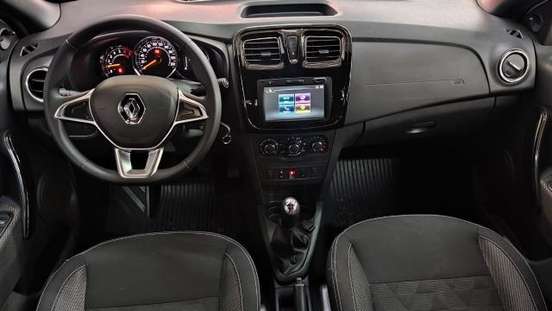 RENAULT-LOGAN-2024