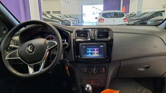 RENAULT-LOGAN-2024