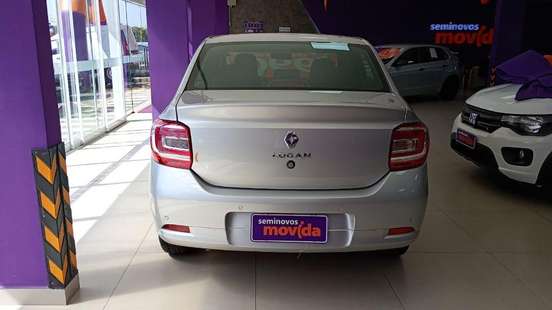 RENAULT-LOGAN-2024