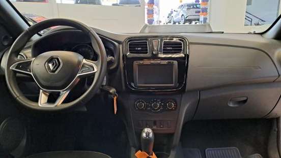 RENAULT-LOGAN-2024