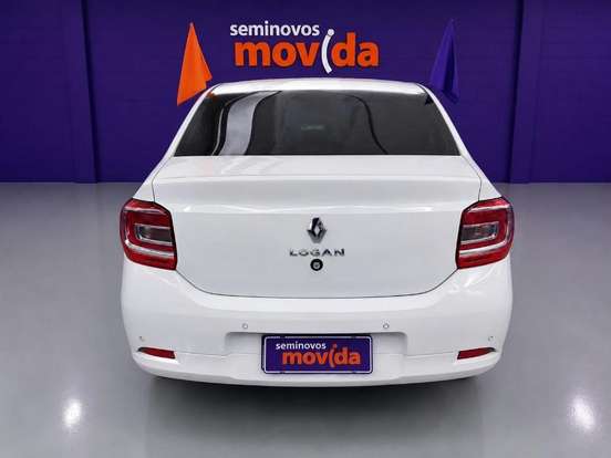 RENAULT-LOGAN-2024