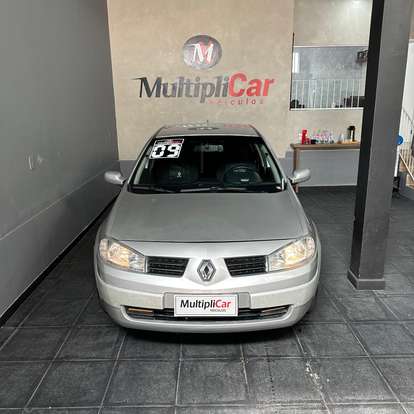 RENAULT-MEGANE-2009