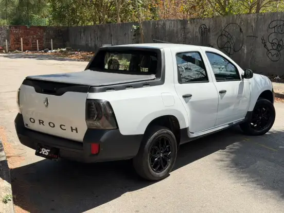 RENAULT-OROCH-2024