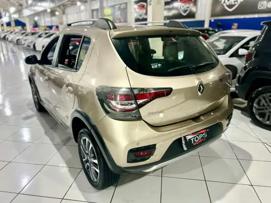RENAULT-SANDERO-2019
