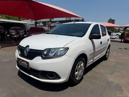 RENAULT-SANDERO-2019