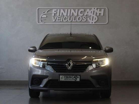 RENAULT-SANDERO-2021