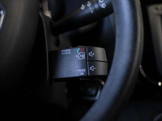 RENAULT-SANDERO-1.0 12V SCE FLEX ZEN MANUAL RENAULT-SANDERO-2021
