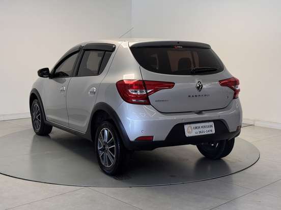 RENAULT-SANDERO-2019