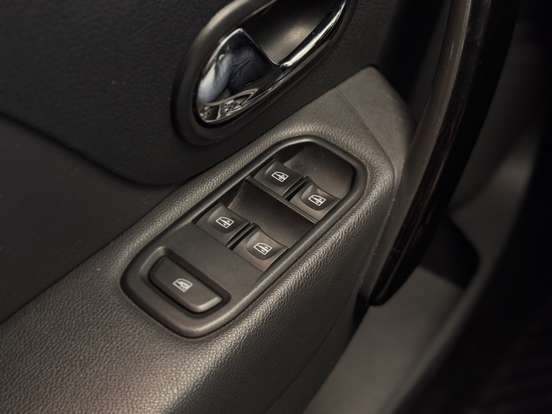 RENAULT-SANDERO-1.6 16V SCE FLEX INTENSE X-TRONIC RENAULT-SANDERO-2019