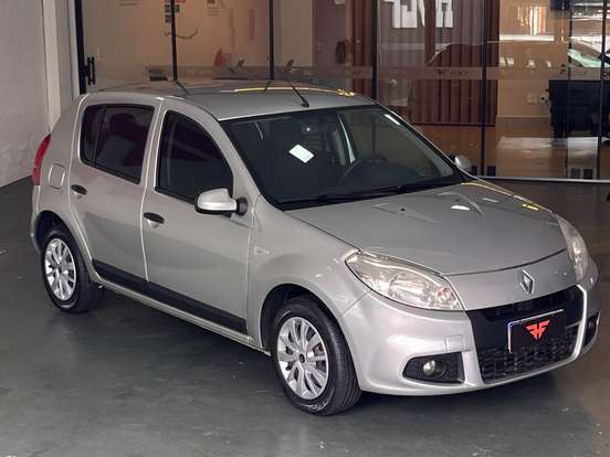 RENAULT-SANDERO-1.6 EXPRESSION 8V FLEX 4P MANUAL RENAULT-SANDERO-2013