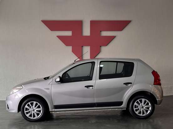 RENAULT-SANDERO-1.6 EXPRESSION 8V FLEX 4P MANUAL RENAULT-SANDERO-2013