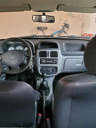 RENAULT-CLIO-2008