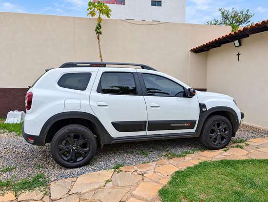 RENAULT-DUSTER-2025