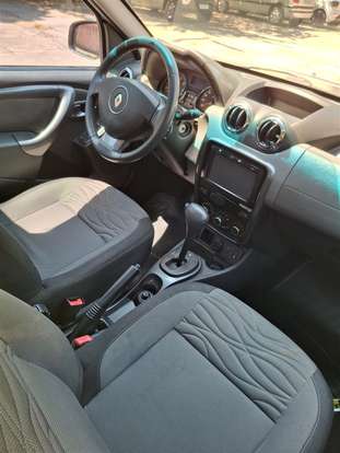 RENAULT-DUSTER-2014