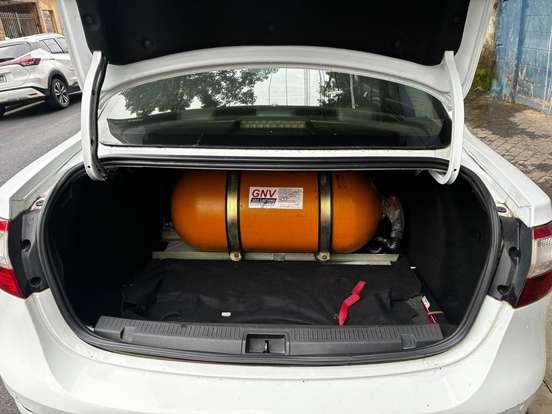 RENAULT-FLUENCE-2011