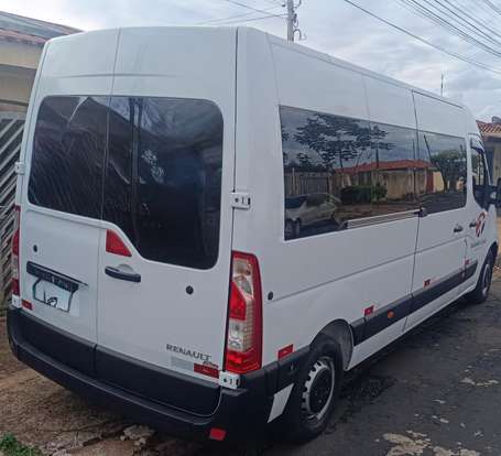 RENAULT-MASTER-2019