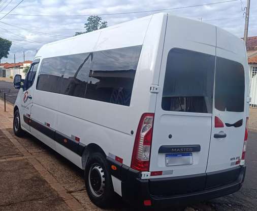 RENAULT-MASTER-2019