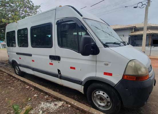 RENAULT-MASTER-2012